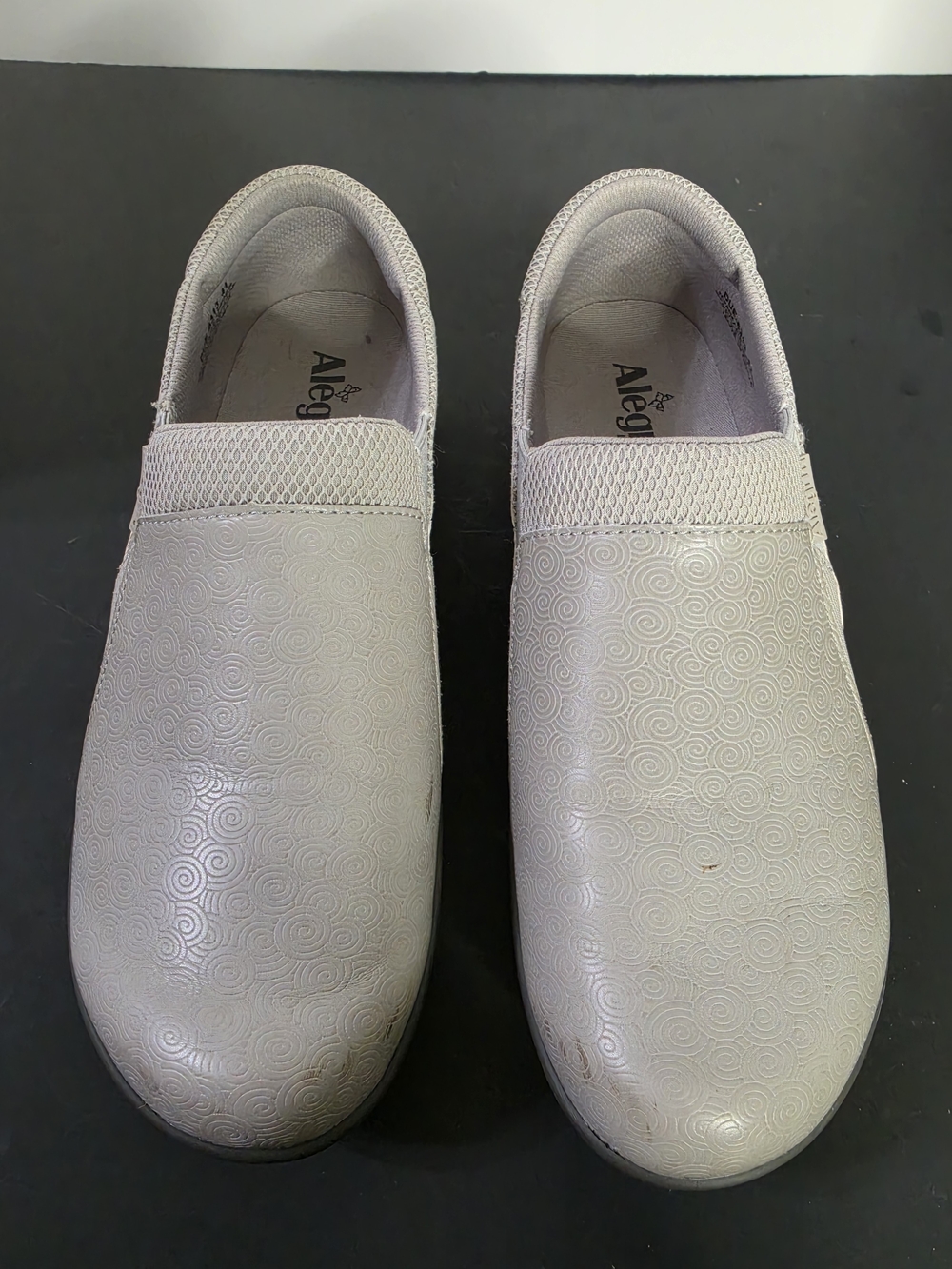 Alegria Women’s Slip-On Mules in Light Gray
